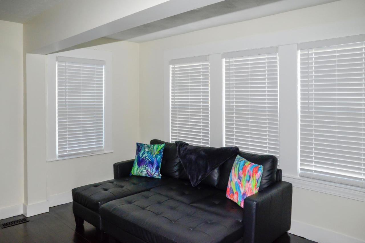 Modern Two Bedroom Condo - Boston Stoneham Εξωτερικό φωτογραφία