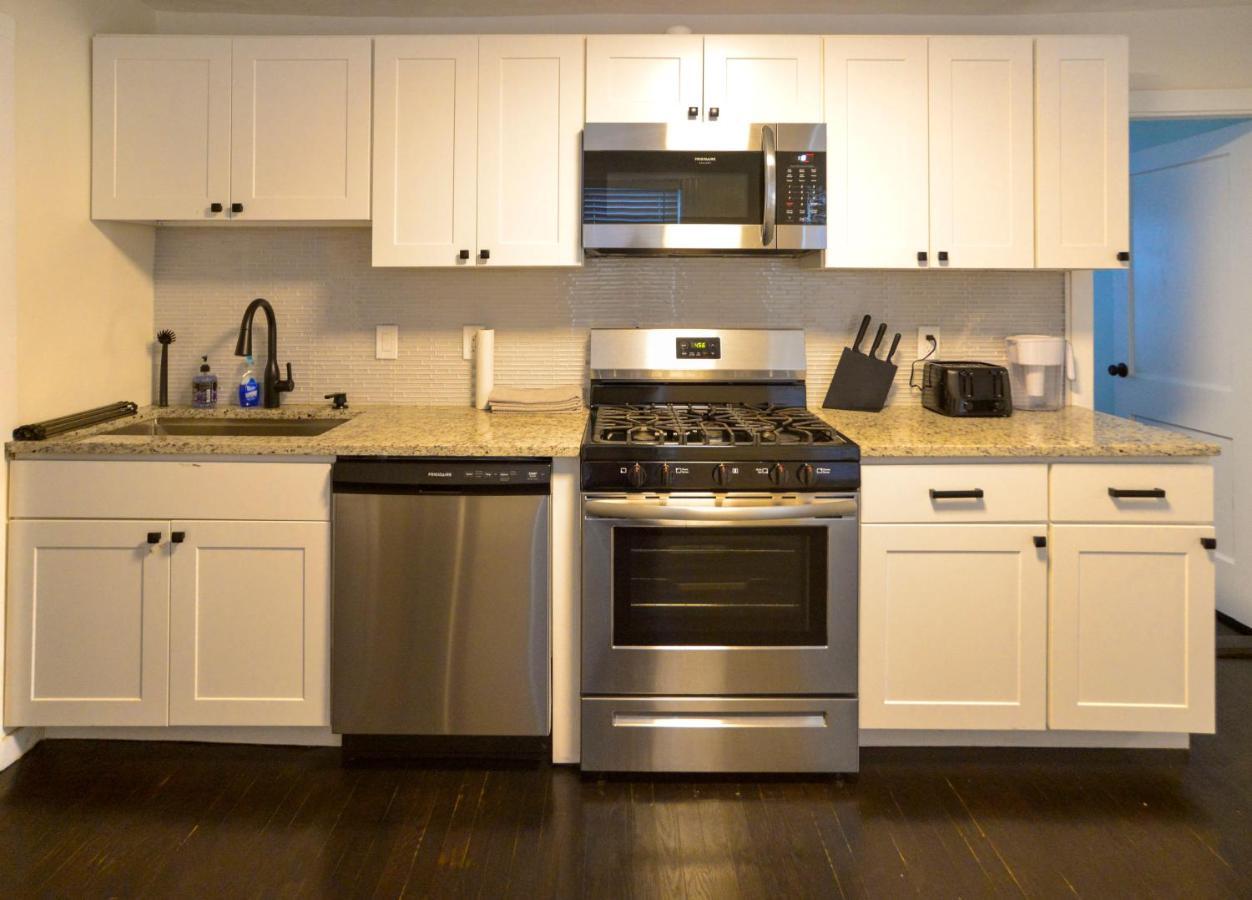 Modern Two Bedroom Condo - Boston Stoneham Εξωτερικό φωτογραφία