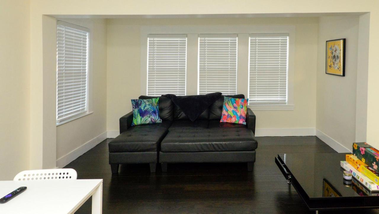 Modern Two Bedroom Condo - Boston Stoneham Εξωτερικό φωτογραφία