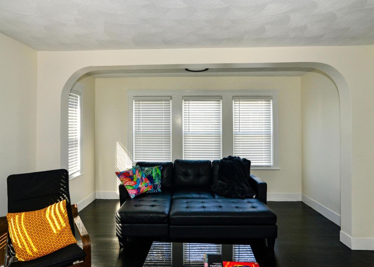 Modern Two Bedroom Condo - Boston Stoneham Εξωτερικό φωτογραφία