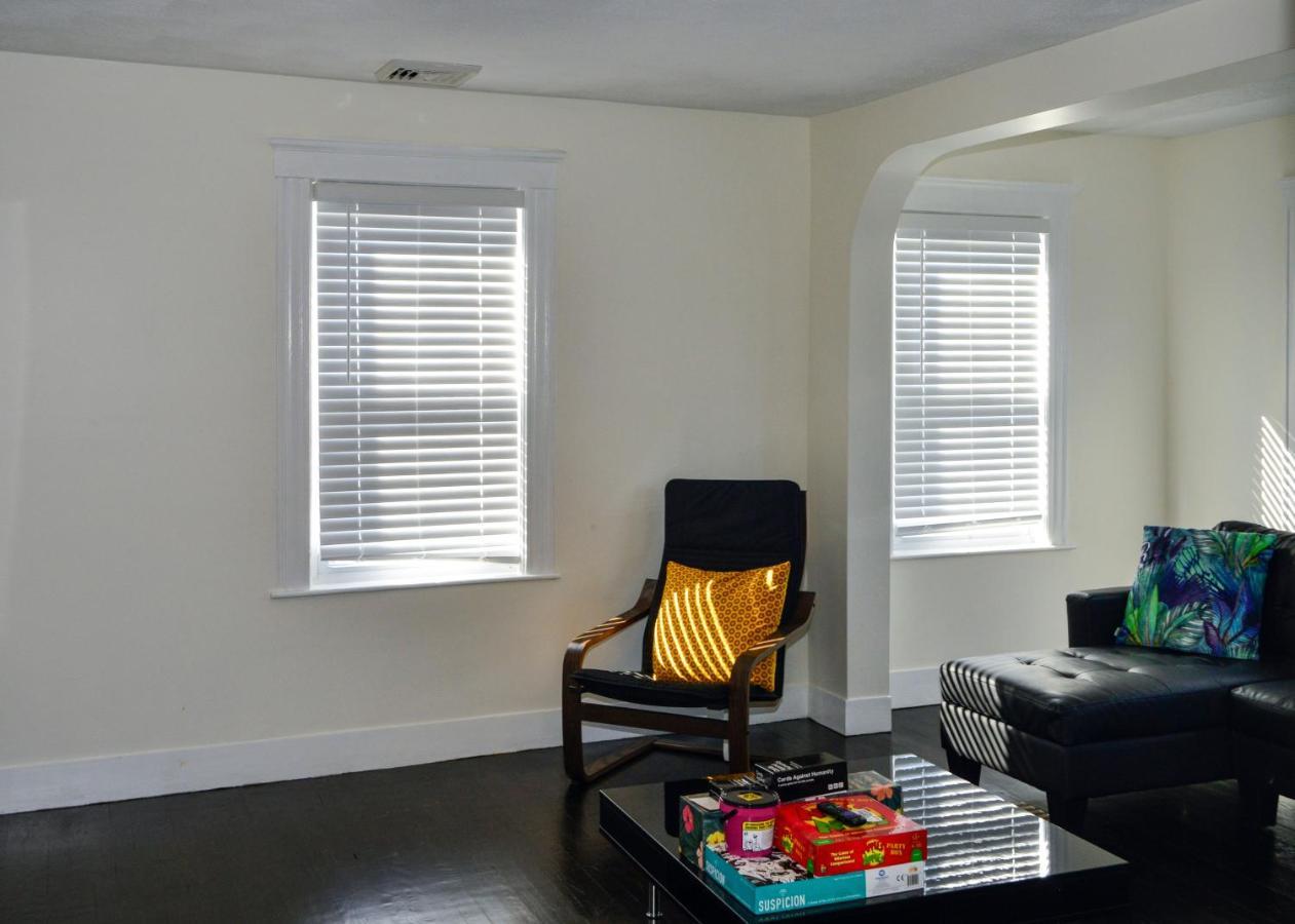 Modern Two Bedroom Condo - Boston Stoneham Εξωτερικό φωτογραφία