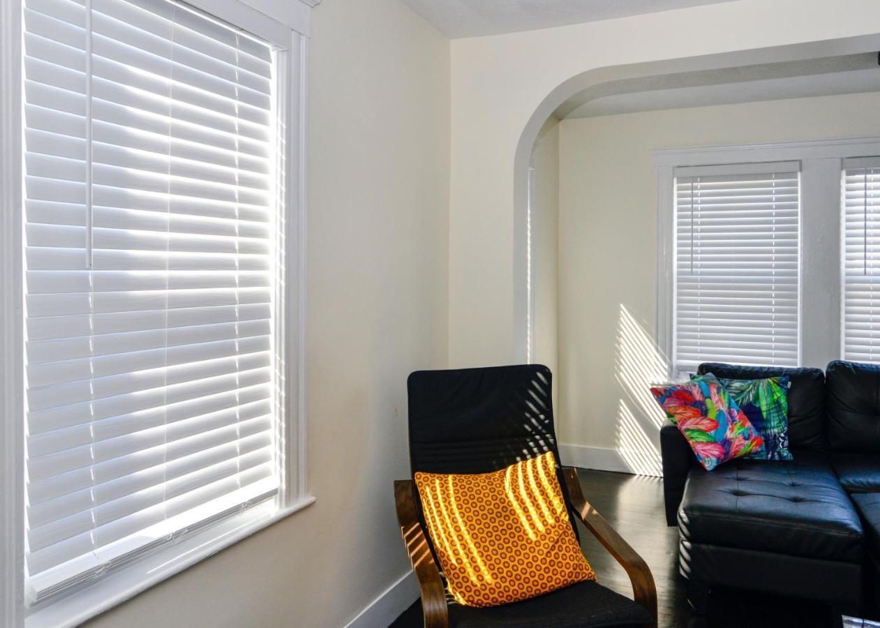 Modern Two Bedroom Condo - Boston Stoneham Εξωτερικό φωτογραφία