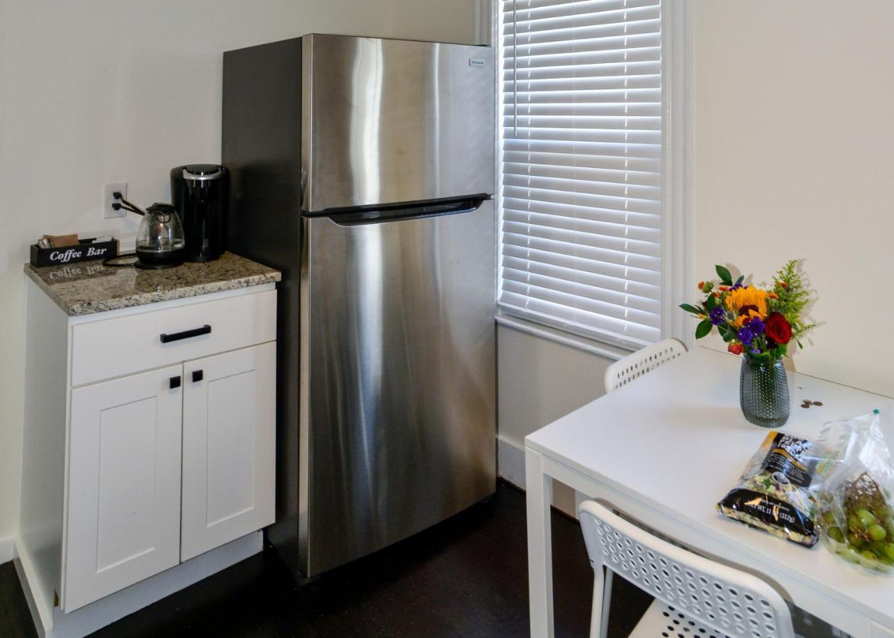 Modern Two Bedroom Condo - Boston Stoneham Εξωτερικό φωτογραφία
