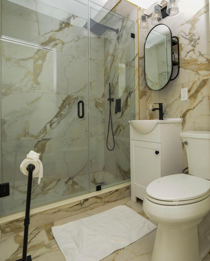 Modern Two Bedroom Condo - Boston Stoneham Εξωτερικό φωτογραφία