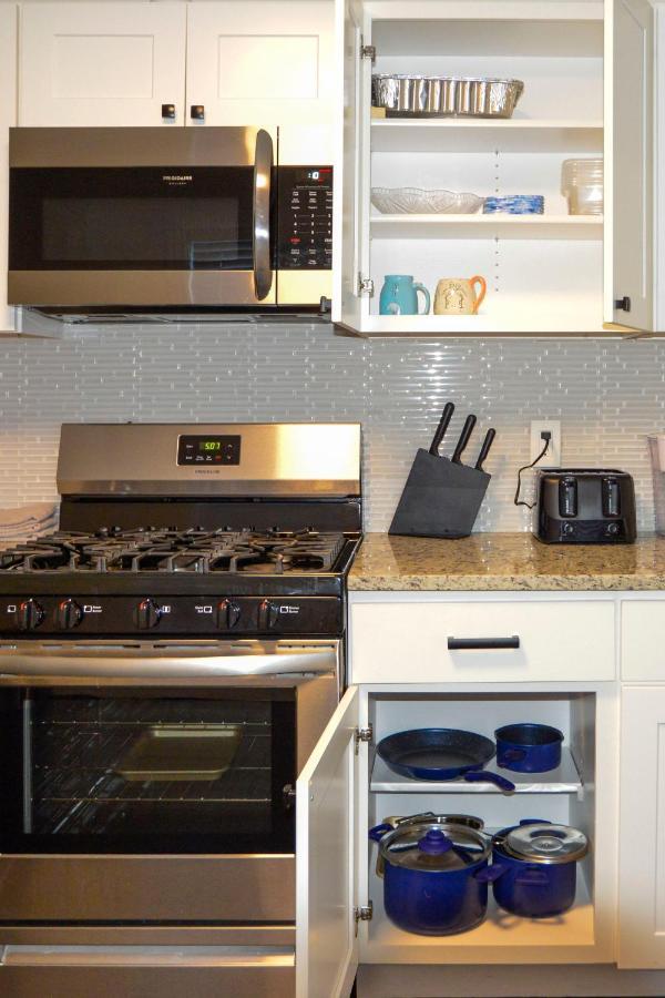 Modern Two Bedroom Condo - Boston Stoneham Εξωτερικό φωτογραφία